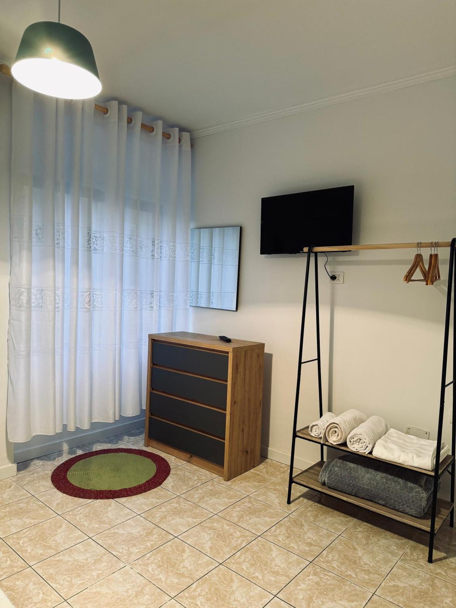 Hi5 Rooms Tirana Eksteriør billede